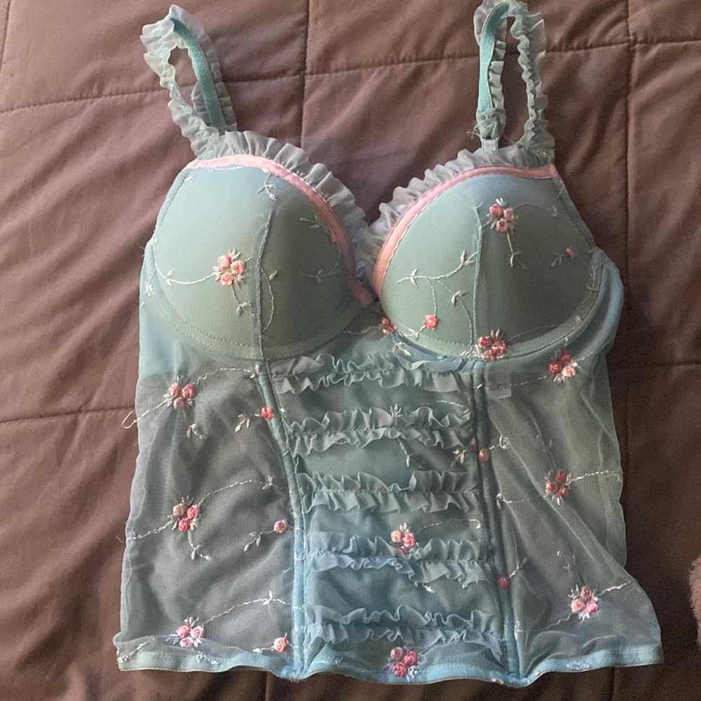 This beautiful blue lingerie top with pink flowers and lace NEW NEVER WORN